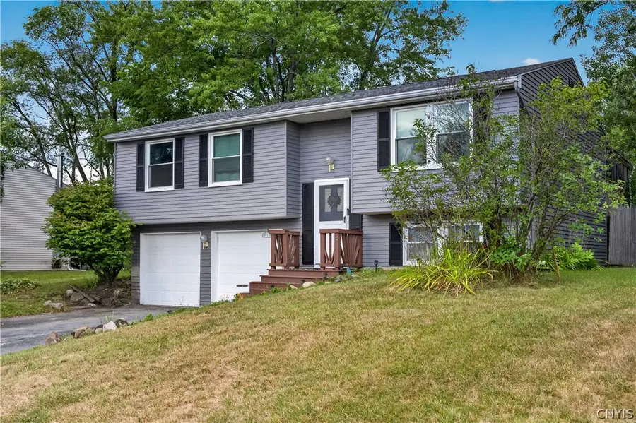 8191 Mantova Dr, Clay, NY 13041 - #3