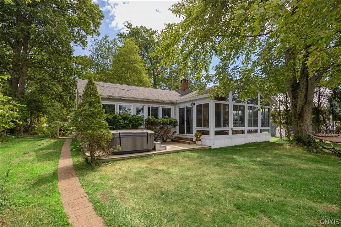6331 Lakeshore Road S, Canastota, NY 13032 - #1