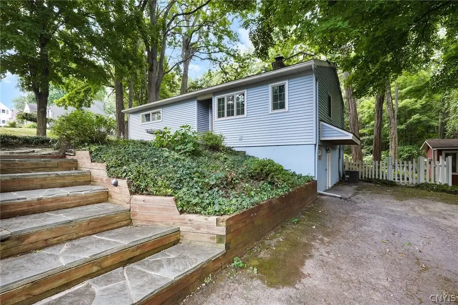 415 Yorkshire Boulevard, Syracuse, NY 13219 - #2