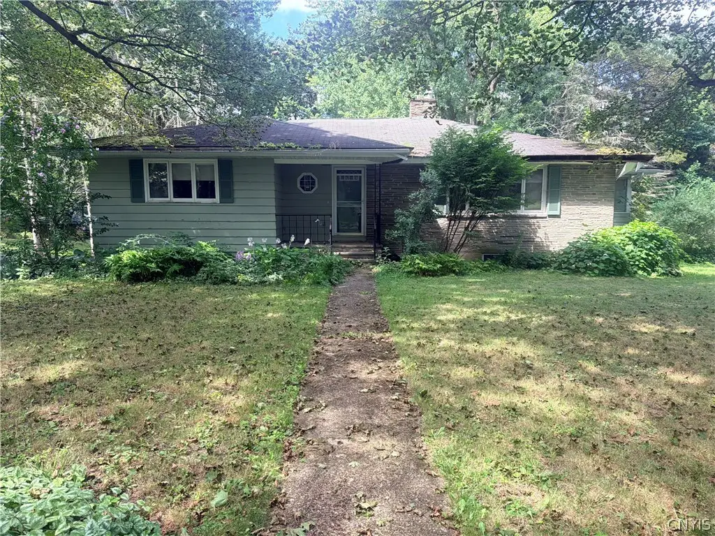 113 Munro Drive, Camillus, NY 13031 - #1