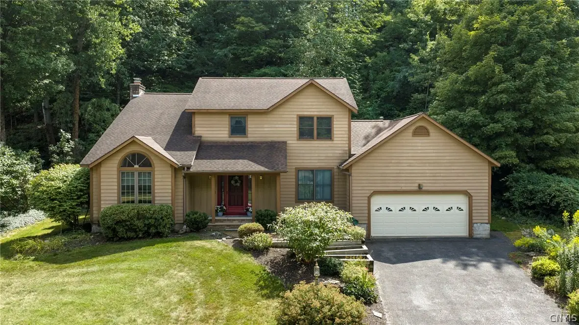 5169 Wagon Trails End, Syracuse, NY 13215 - #1