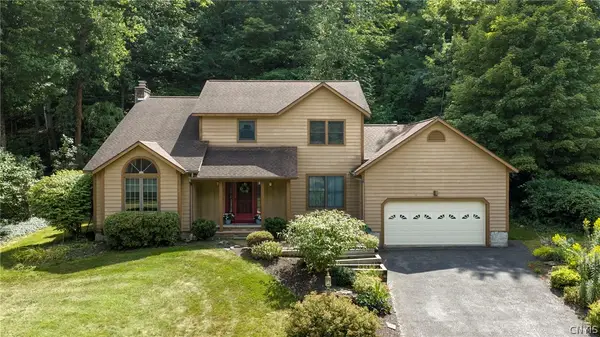 5169 Wagon Trails End, Syracuse, NY 13215