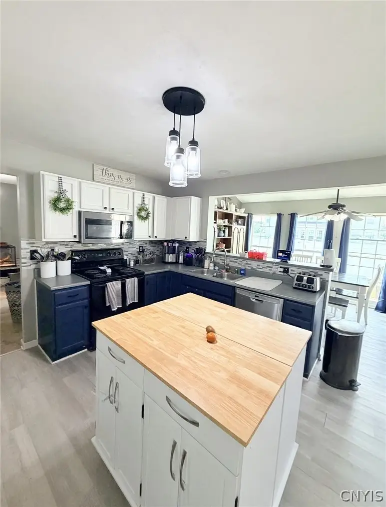 5494 Ravensthorpe, Clay, NY 13041 - #2