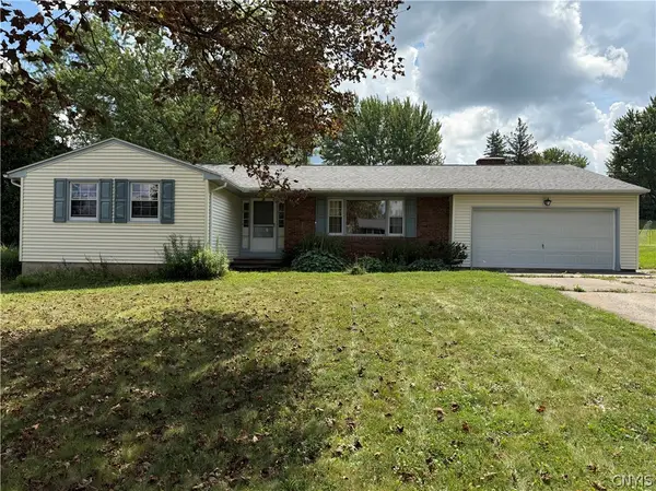 4860 Woodbriar Drive, Syracuse, NY 13215
