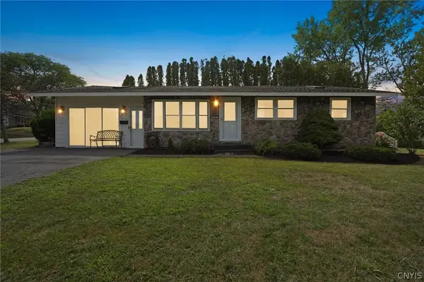 101 Moyer Heights Drive, Liverpool, NY 13088