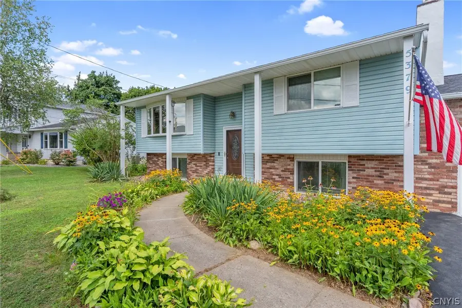 5379 Vineyard Drive, Clay, NY 13041 - #2