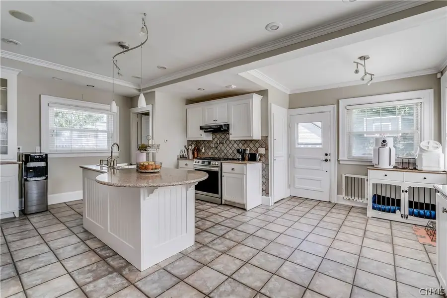 254 Flower Avenue W, Watertown, NY 13601 - #3