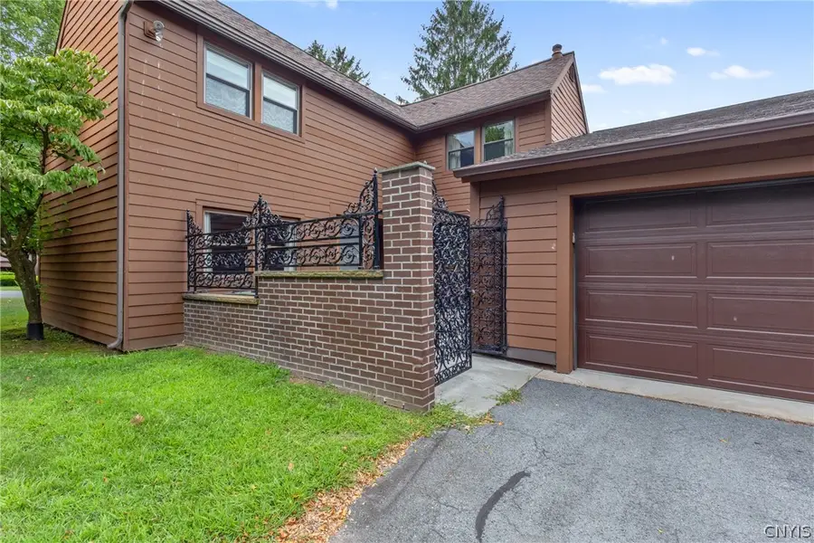 294 Higgins Drive, Baldwinsville, NY 13027 - #2
