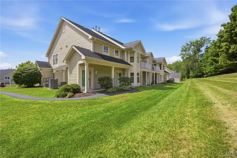 1206 Greymoor, Baldwinsville, NY 13027 - #2