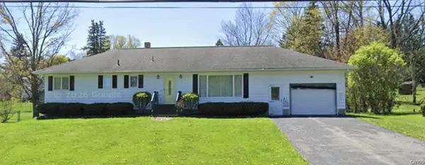 7 Center Terrace, New Hartford, NY 13413