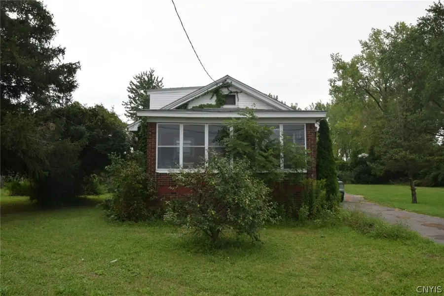 6086 Court Street Road, Syracuse, NY 13206 - #2
