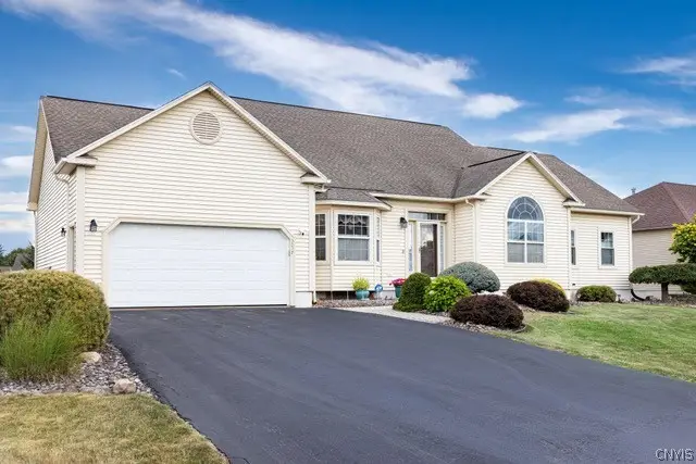 5037 Constitution Lane, Liverpool, NY 13088 - #2