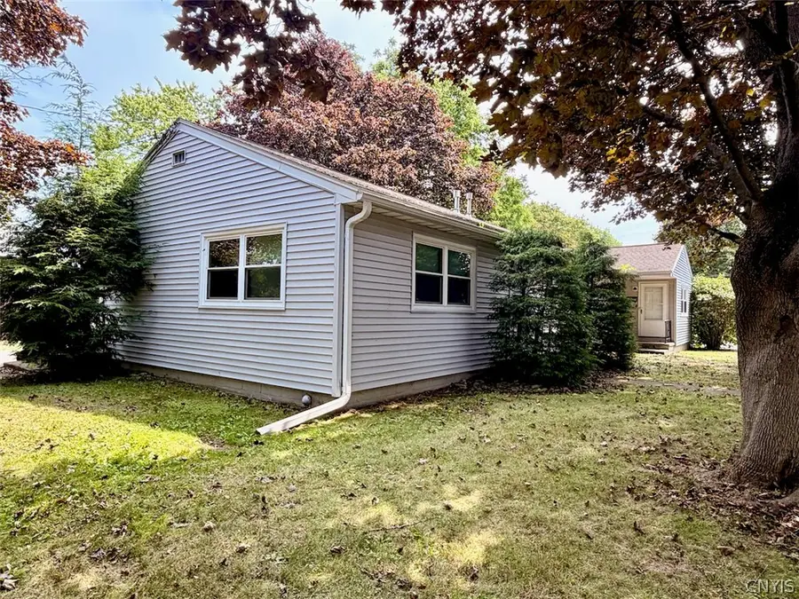 1-3, 2-4, 5-7 Mohawk Terrace, Oswego, NY 13126 - #3