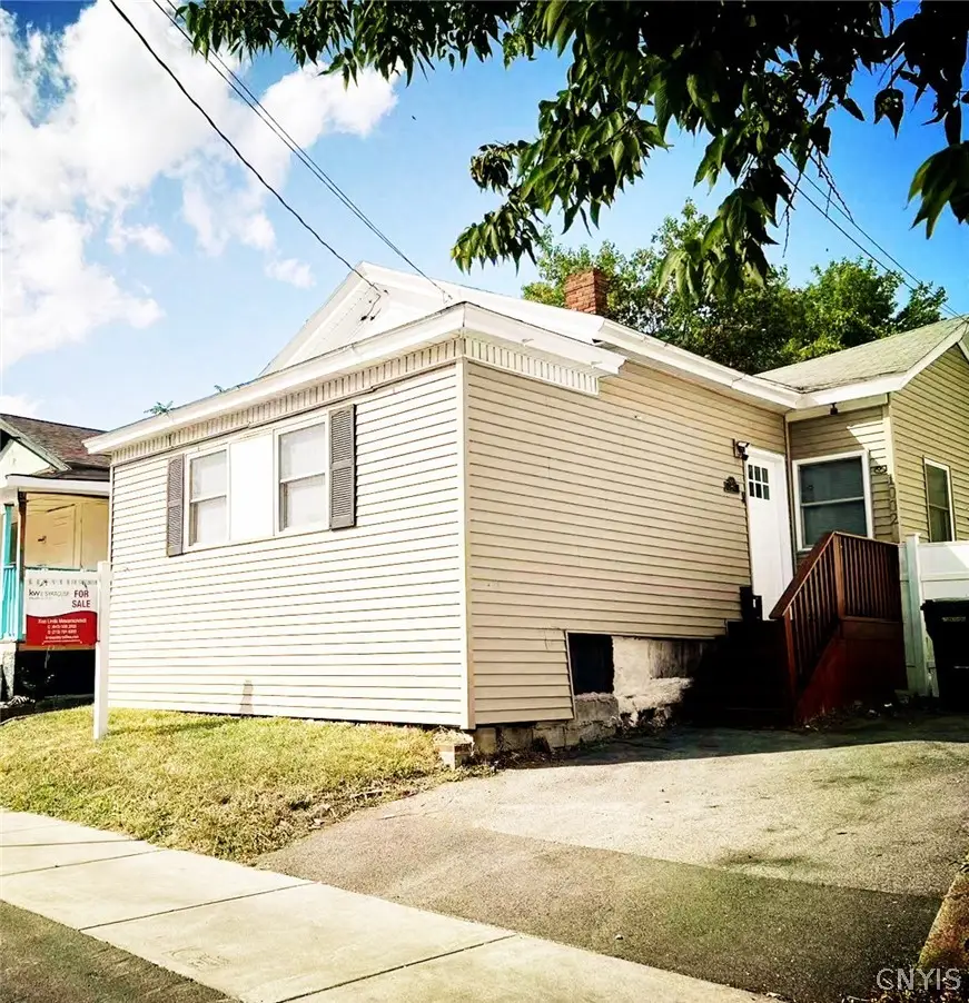 1002 Park Street, Syracuse, NY 13208 - #3