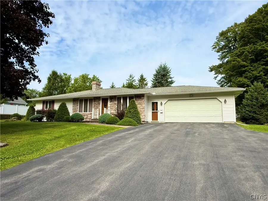 155 Valley View Road, New Hartford, NY 13413 - #2