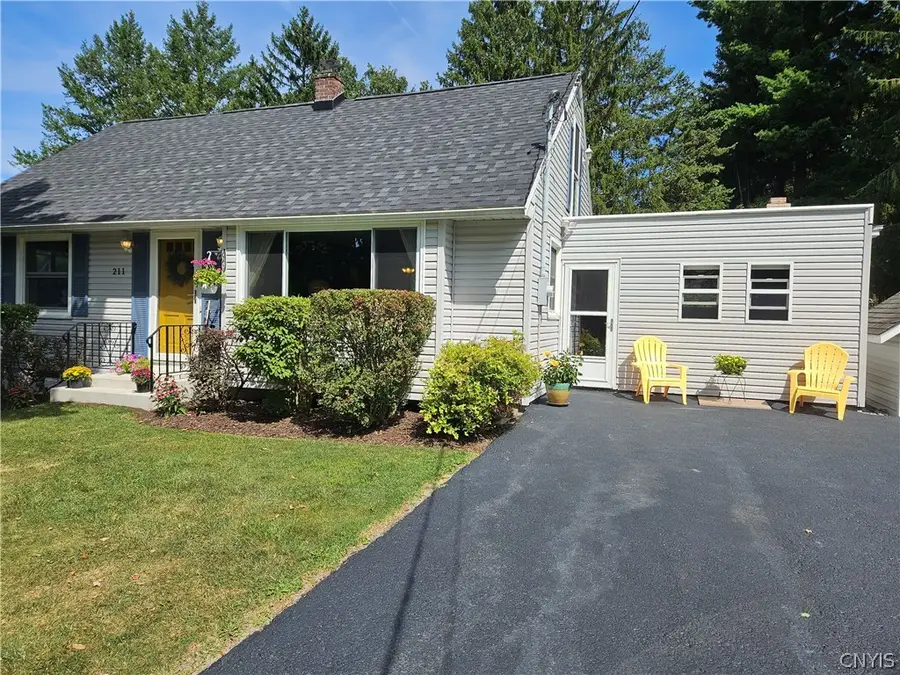 211 Stonehedge Road, Camillus, NY 13031 - #2