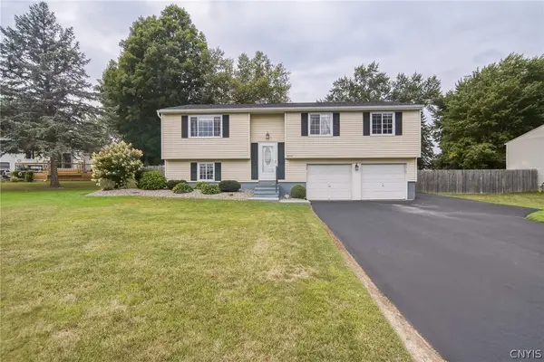 8025 Pickett Lane, Cicero, NY 13039