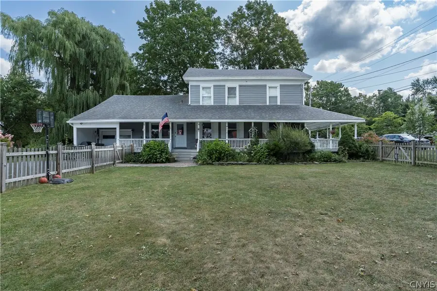 114 W Washington Street, Sackets Harbor, NY 13685 - #2