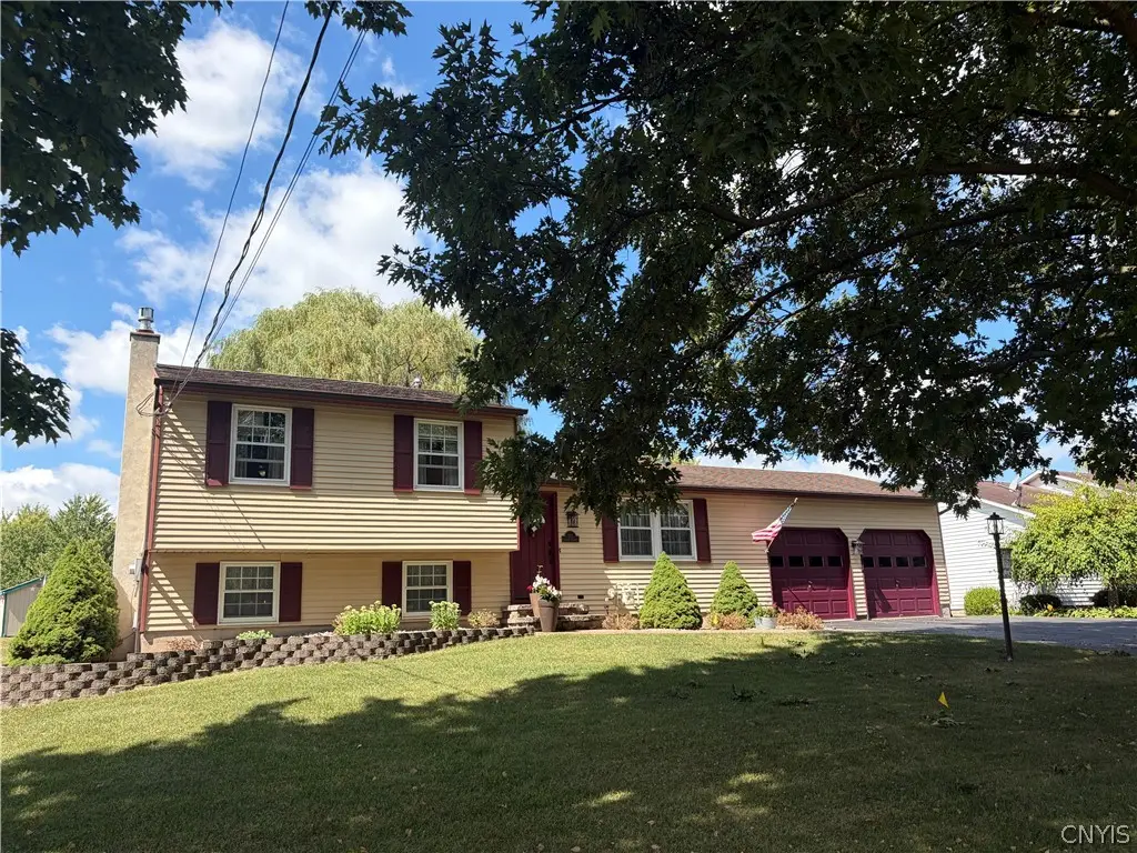 211 Stroud Street, Canastota, NY 13032 - #1
