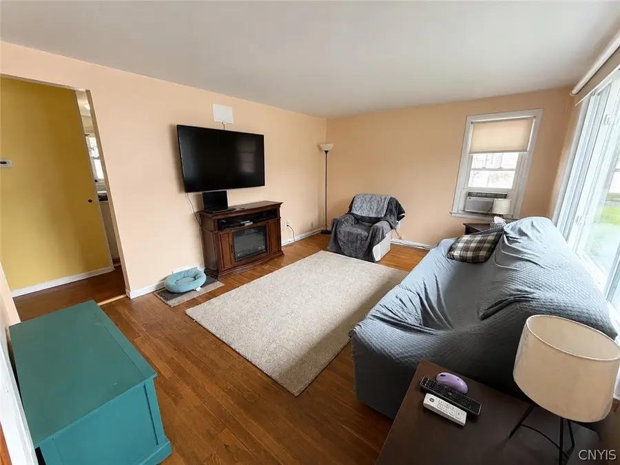 505 E Molloy Rd, Syracuse, NY 13211 - #2