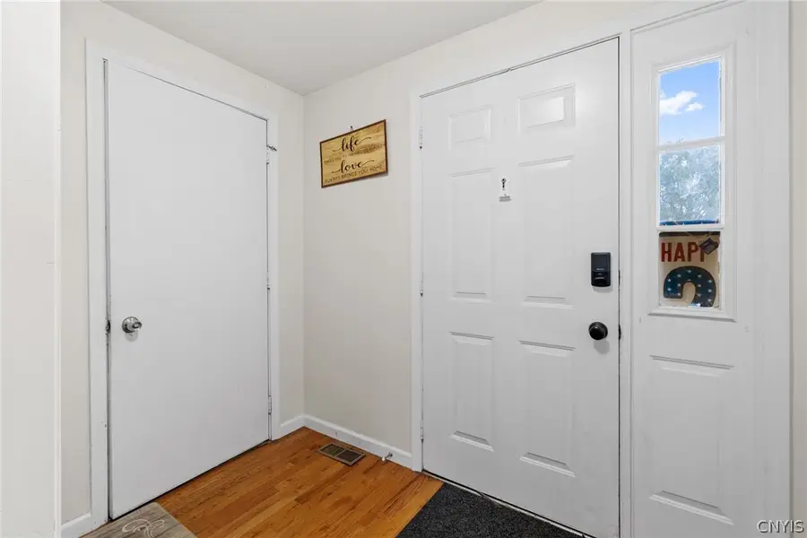 8149 Scotia Lane, Liverpool, NY 13090 - #2