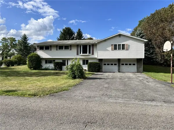17 Carol Drive, Camillus, NY 13031