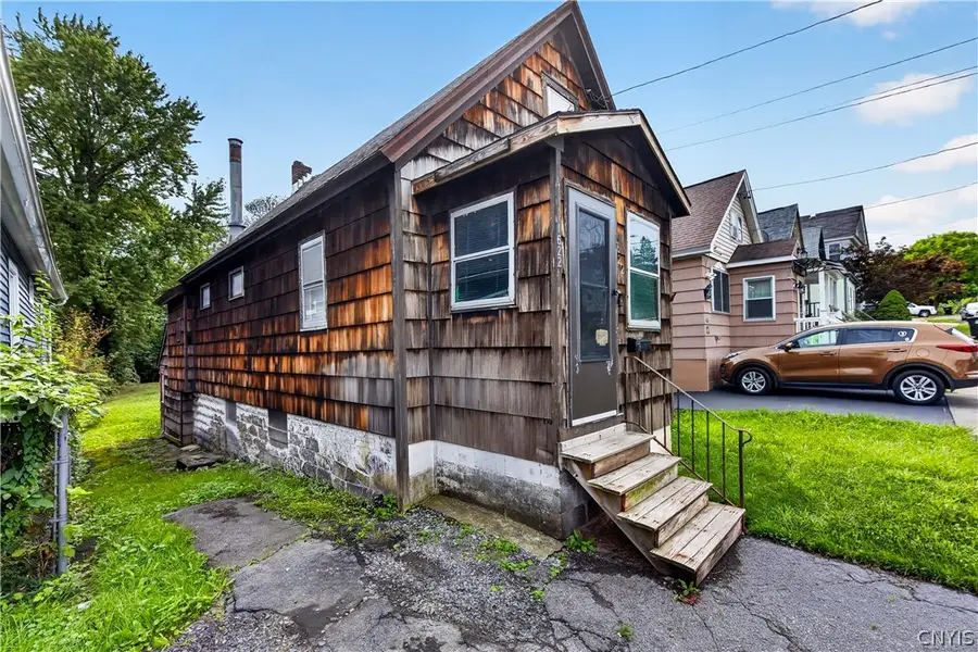 1622 Hawley Avenue, Syracuse, NY 13206 - #3
