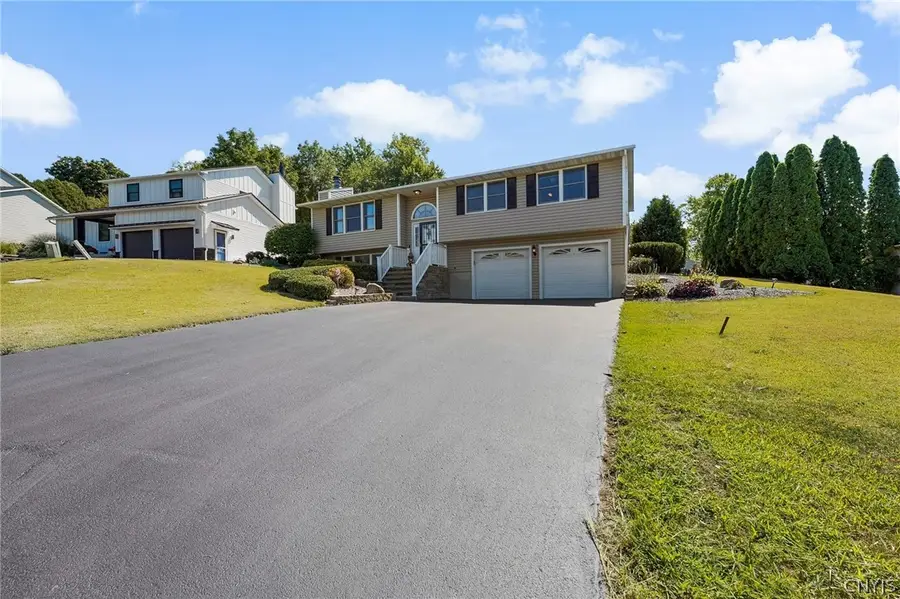 202 Chestnut Hill Drive, Liverpool, NY 13088 - #3