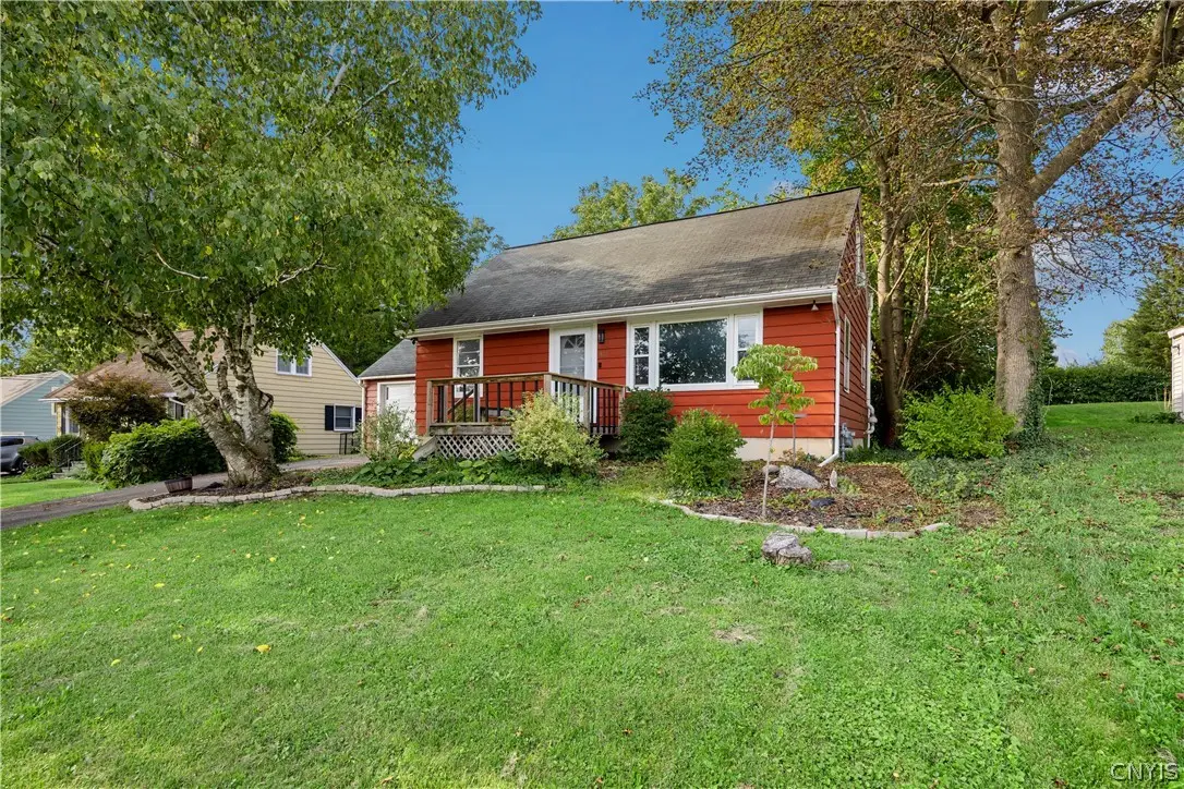 122 W Dauenhauer Street, East Syracuse, NY 13057 - #1