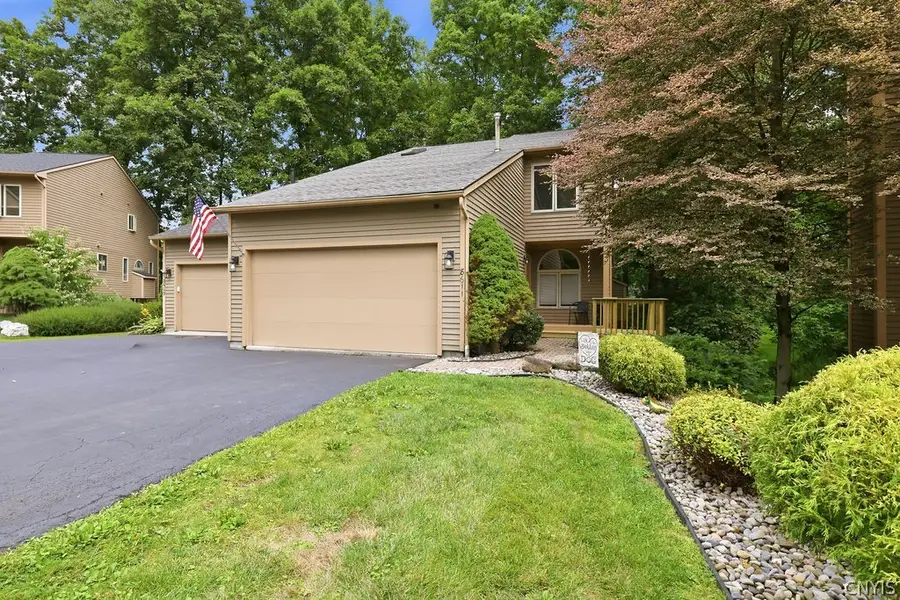 8611 Wrenwood Circle, Baldwinsville, NY 13027 - #2