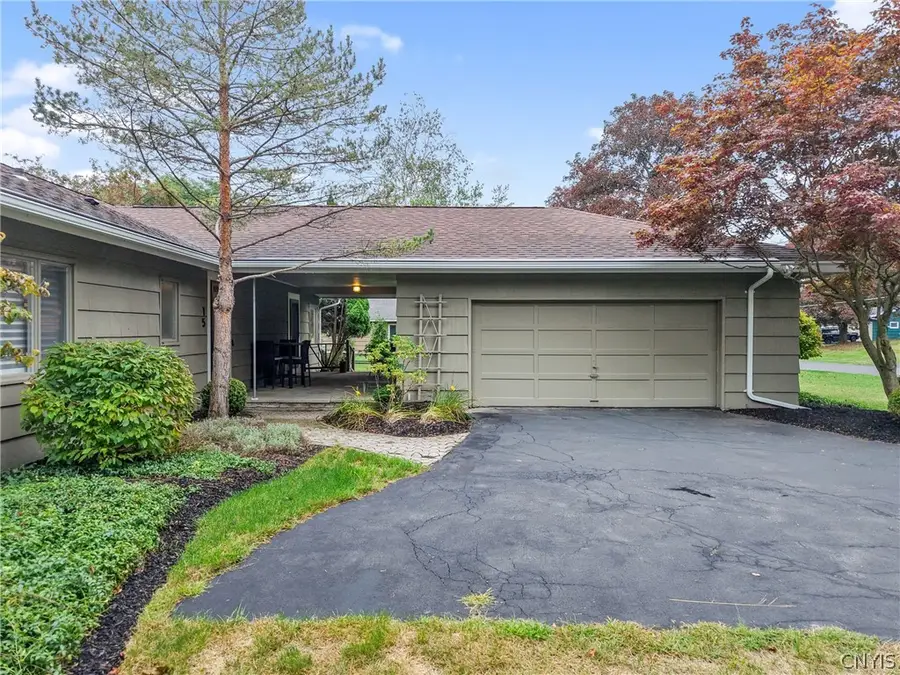 15 Bradford Drive, Syracuse, NY 13224 - #2