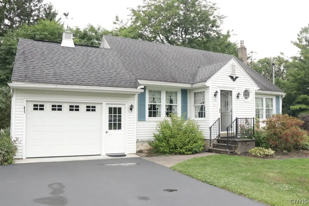 114 Wilson Circle, East Syracuse, NY 13057 - #1