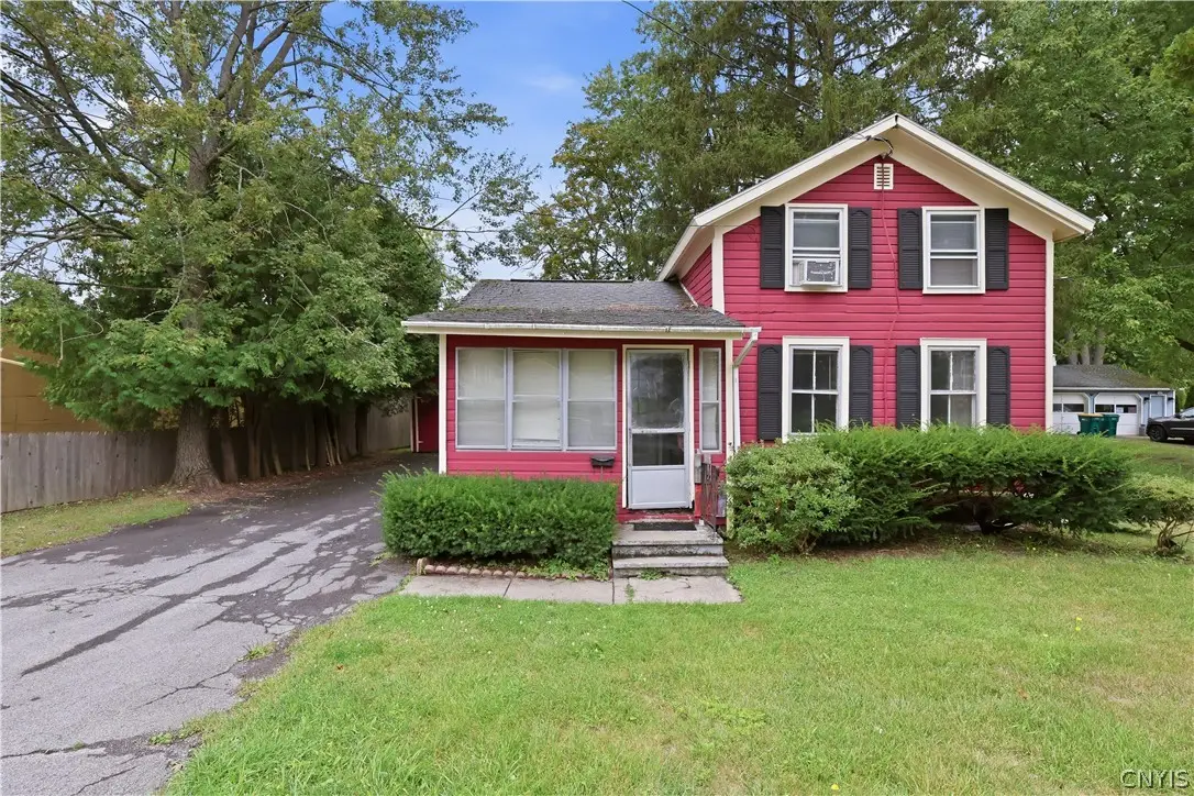 11 Spruce Street, Baldwinsville, NY 13027 - #1