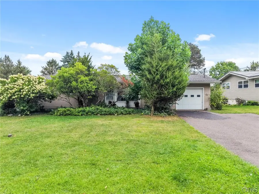 217 Wynnfield Drive, Syracuse, NY 13219 - #2