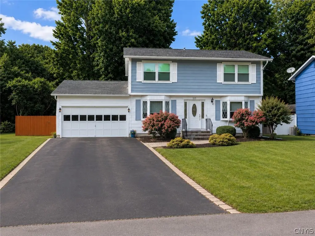 115 Meadow River Drive, Liverpool, NY 13090 - #1