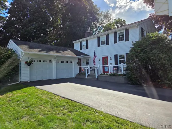 207 Riverdale Road, Liverpool, NY 13090