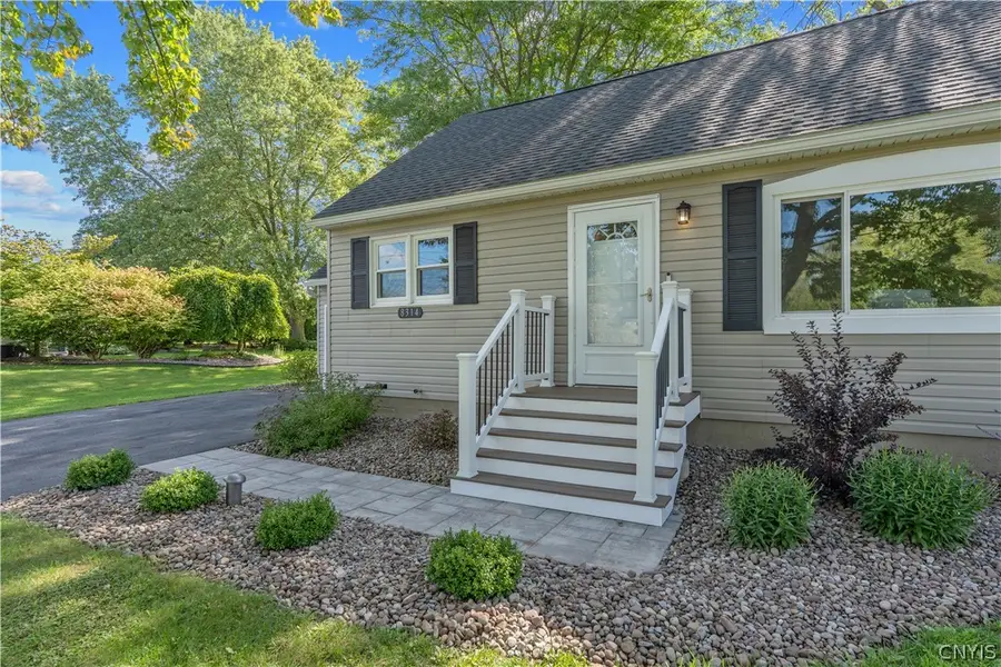 8314 Doreen Avenue, Cicero, NY 13039 - #2