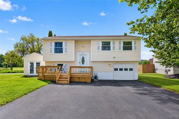 3888 Pintail Path, Liverpool, NY 13090