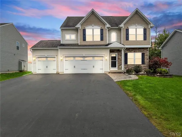 10 Naylor Circle, Baldwinsville, NY 13027