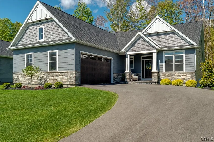 3389 Hickory Knoll Lane, Baldwinsville, NY 13027 - #2