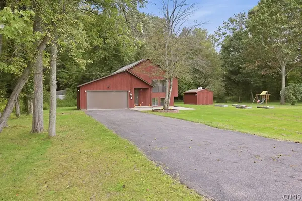 2061 Rabbit Lane, Phoenix, NY 13135