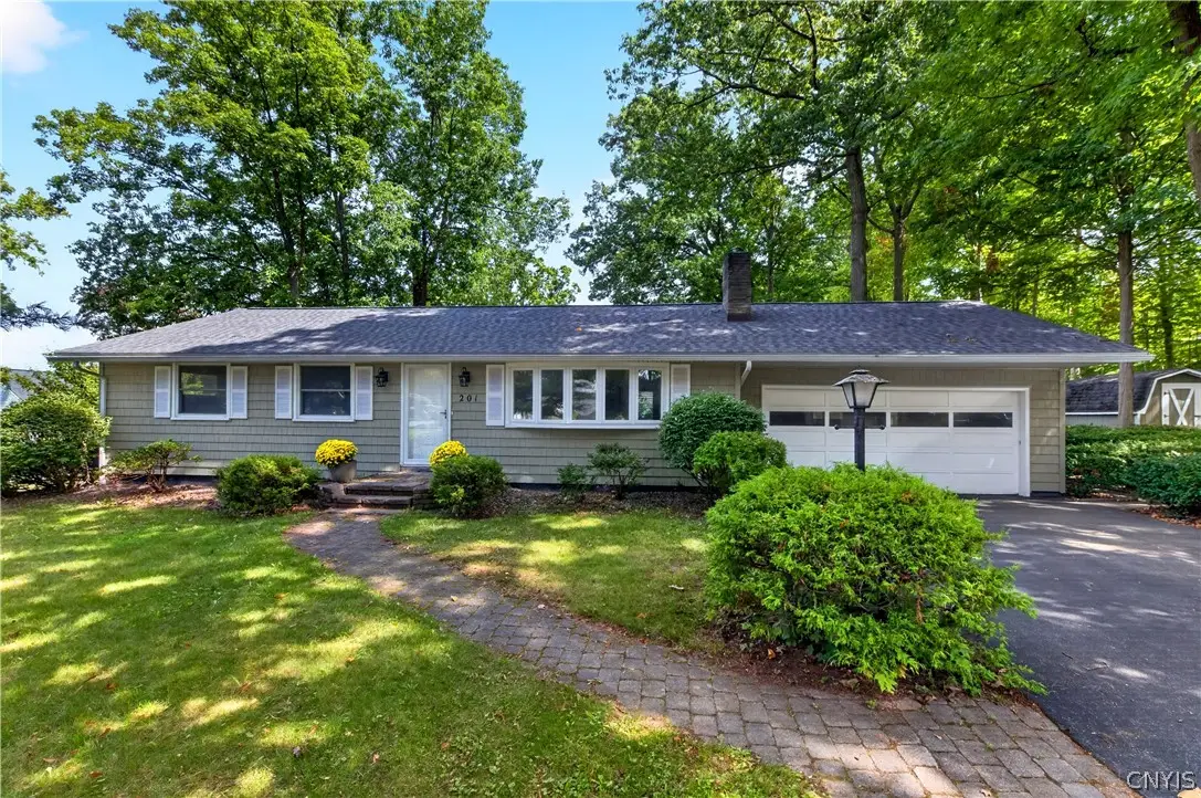 201 Oakridge, Liverpool, NY 13088 - #1