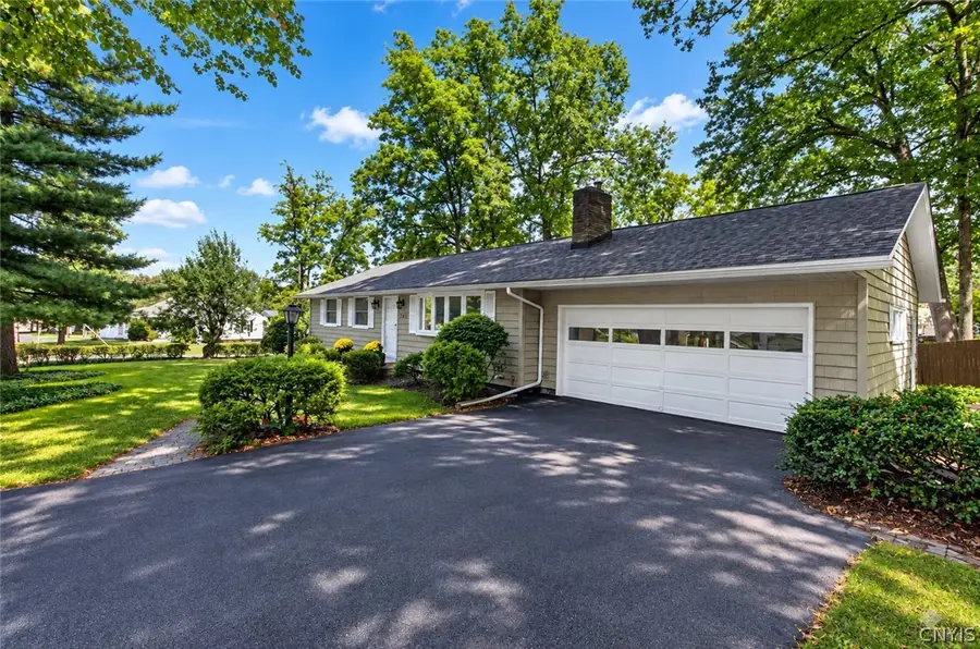 201 Oakridge, Liverpool, NY 13088 - #2