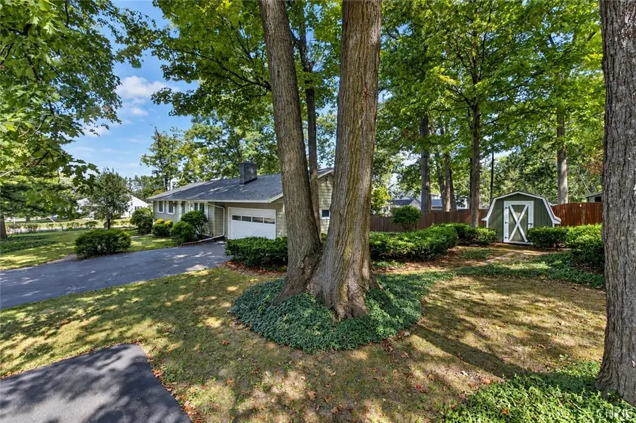 201 Oakridge, Liverpool, NY 13088 - #3