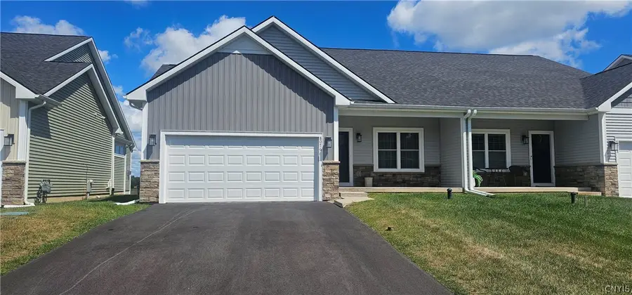 8076 Forest Ridge Lane, Baldwinsville, NY 13027 - #3