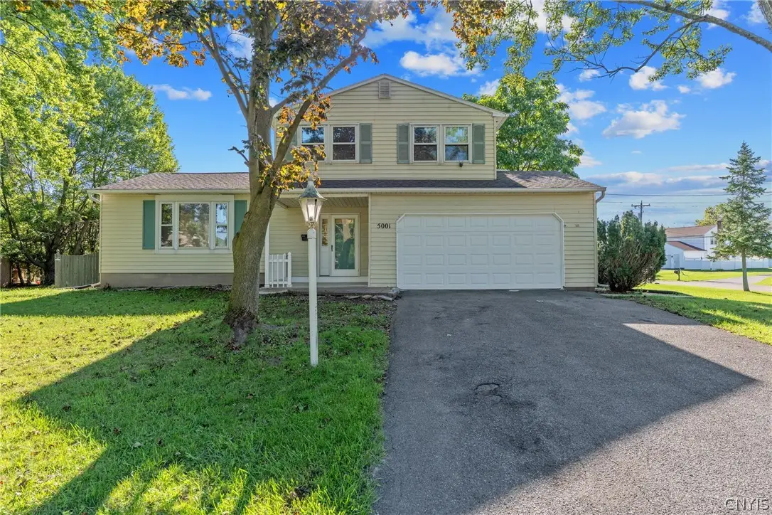 5001 Driftwood Drive, Liverpool, NY 13088 - #1