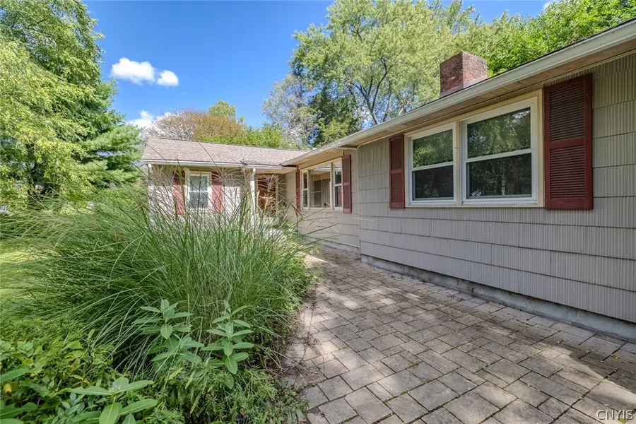 16 Wexford Road, Syracuse, NY 13214 - #2