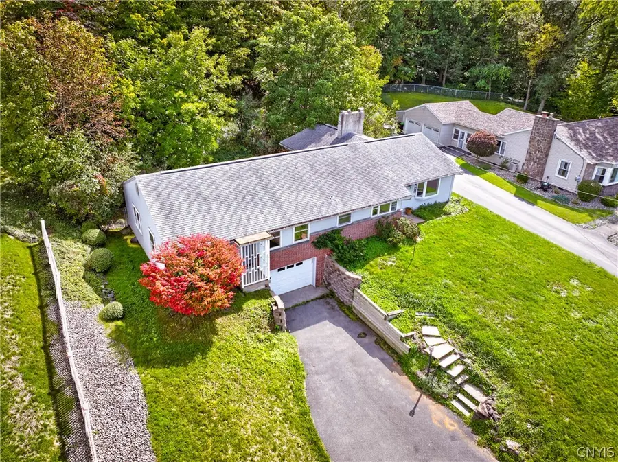 38 Forest Road, New Hartford, NY 13413 - #3
