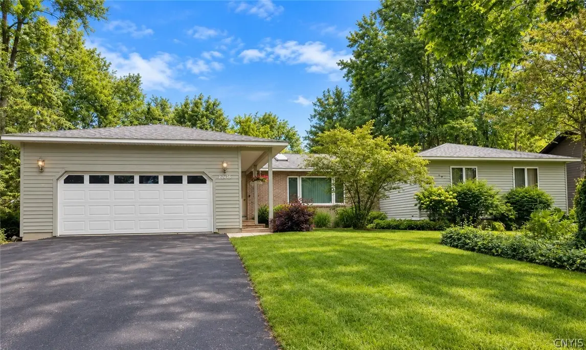 3425 Linda Lane, Baldwinsville, NY 13027 - #1