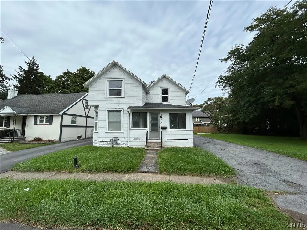 142 W Warrington Road, Syracuse, NY 13205 - #1